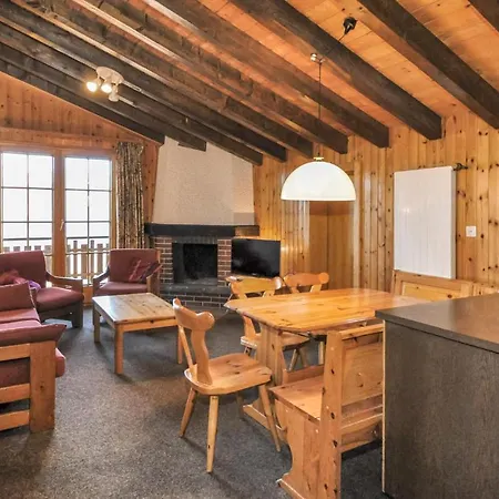 With Fireplace 08